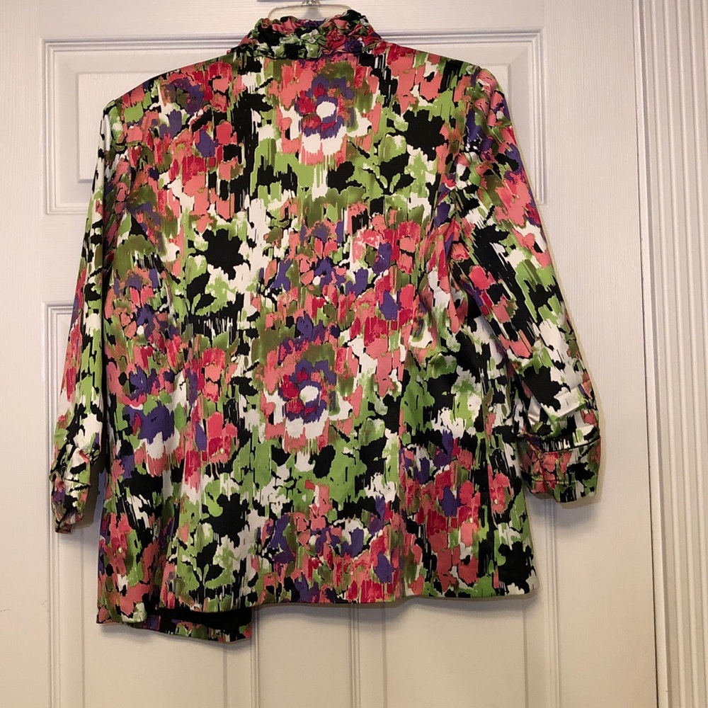 Floral Ruffle Blazer - Picture 4 of 5